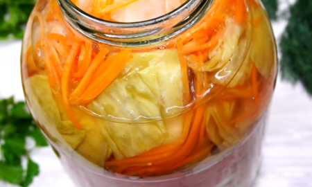 Маринованная капуста с морковью