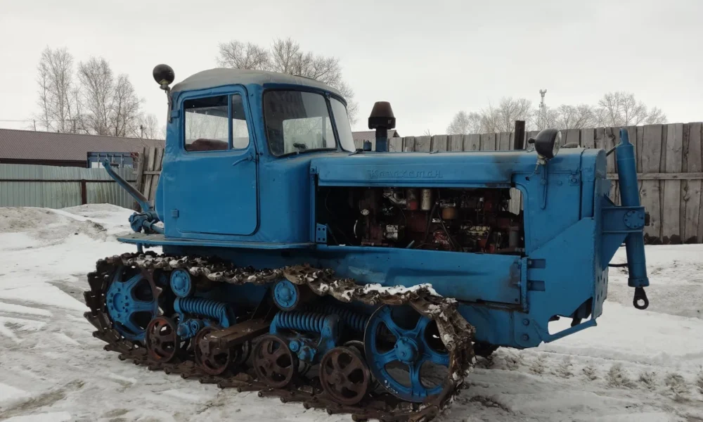 советский трактор