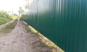 забор из профнастила