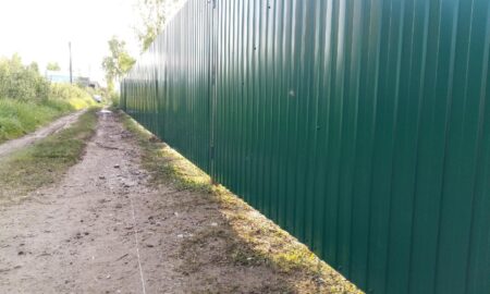 забор из профнастила