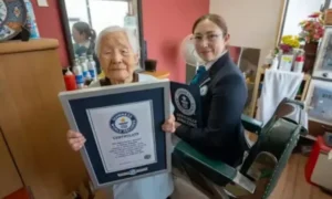 Сицуй Хакойси с женщиной