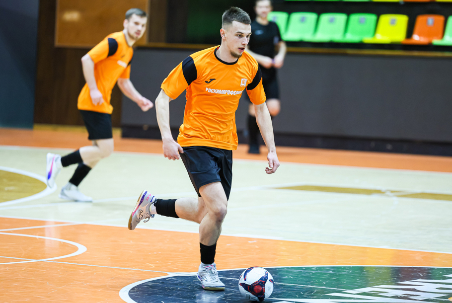 Футболист НовХИТ