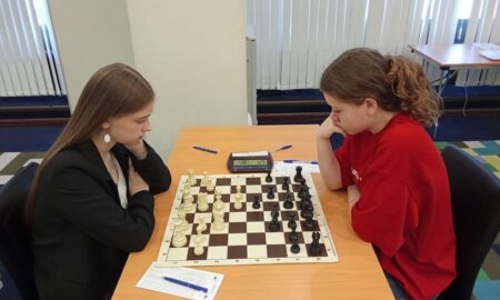 Евгения Сатановская (слева)