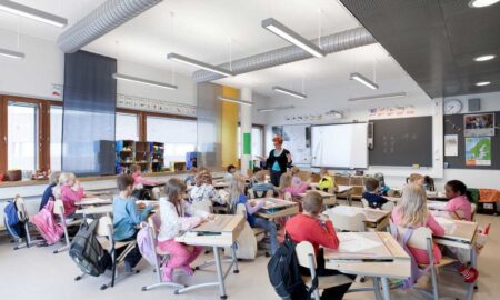 Дети в финской школе