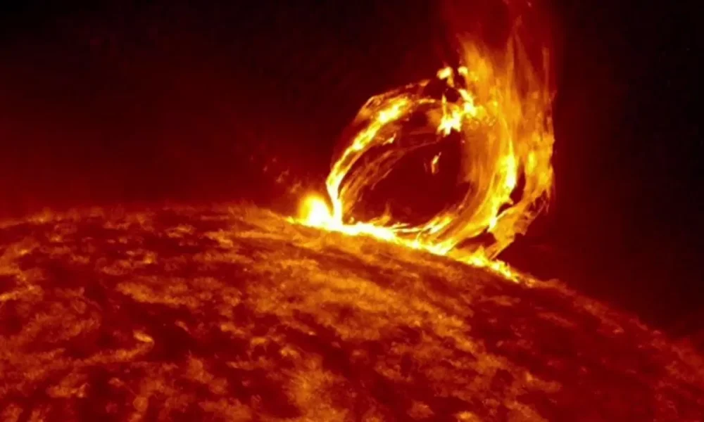 Протуберанец на Солнце