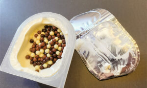 Крышка от йогурта