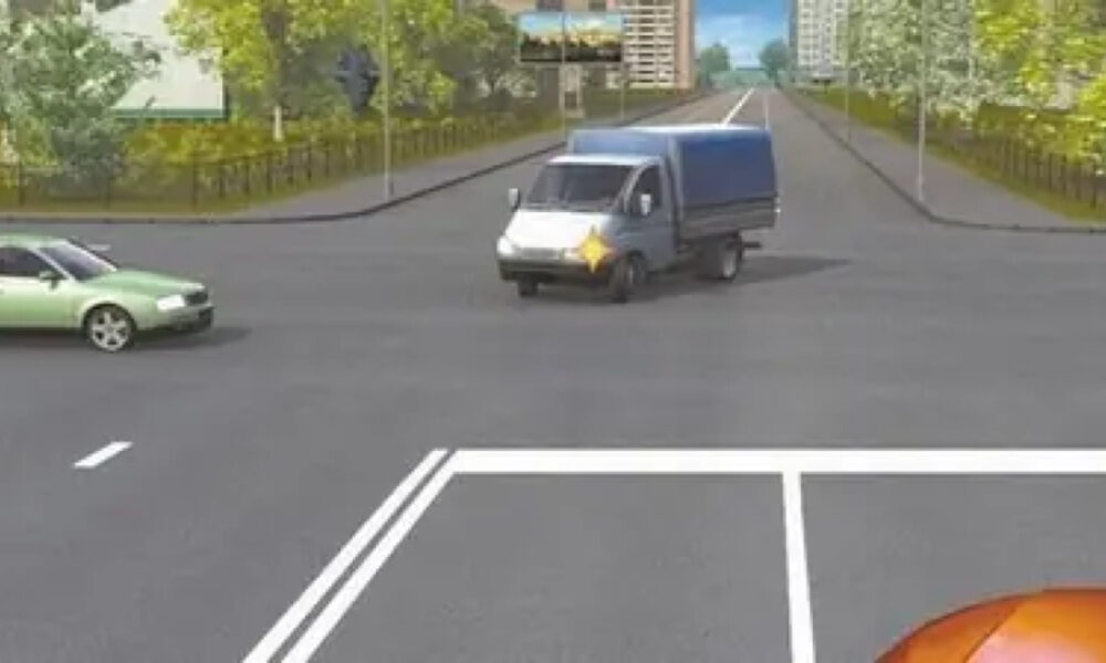 Автомобили на дороге