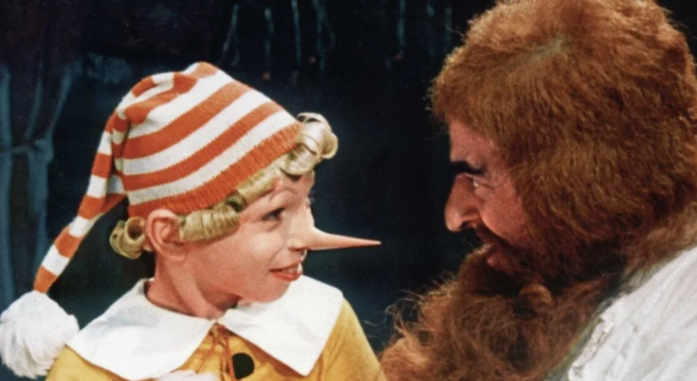 Фрагмент из фильма "Приключения Буратино"