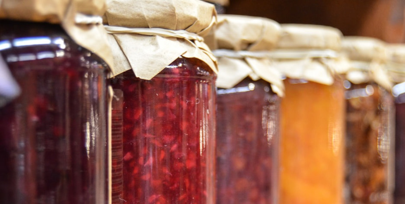 Банки с вареньем