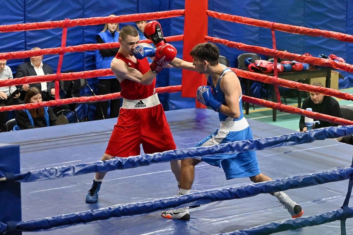 Карен Аветисян (справа)