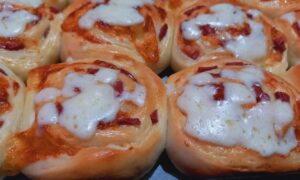 Булочки с сосисками