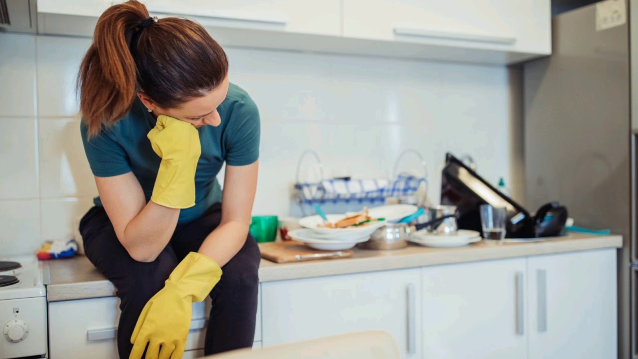 Уставшая женщина