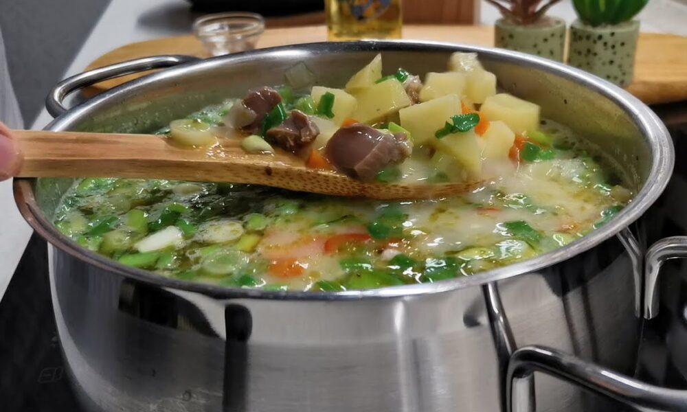 Суп с куриными желудками