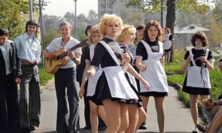 Советские школьницы