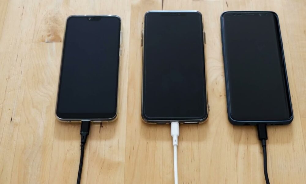 Телефоны на зарядке