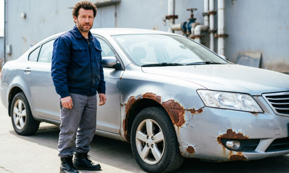 Автомобиль покрылся ржавчиной