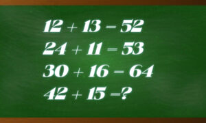 Математические примеры на зеленом фоне