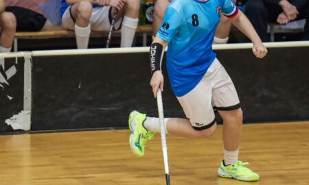 Юный флорболист