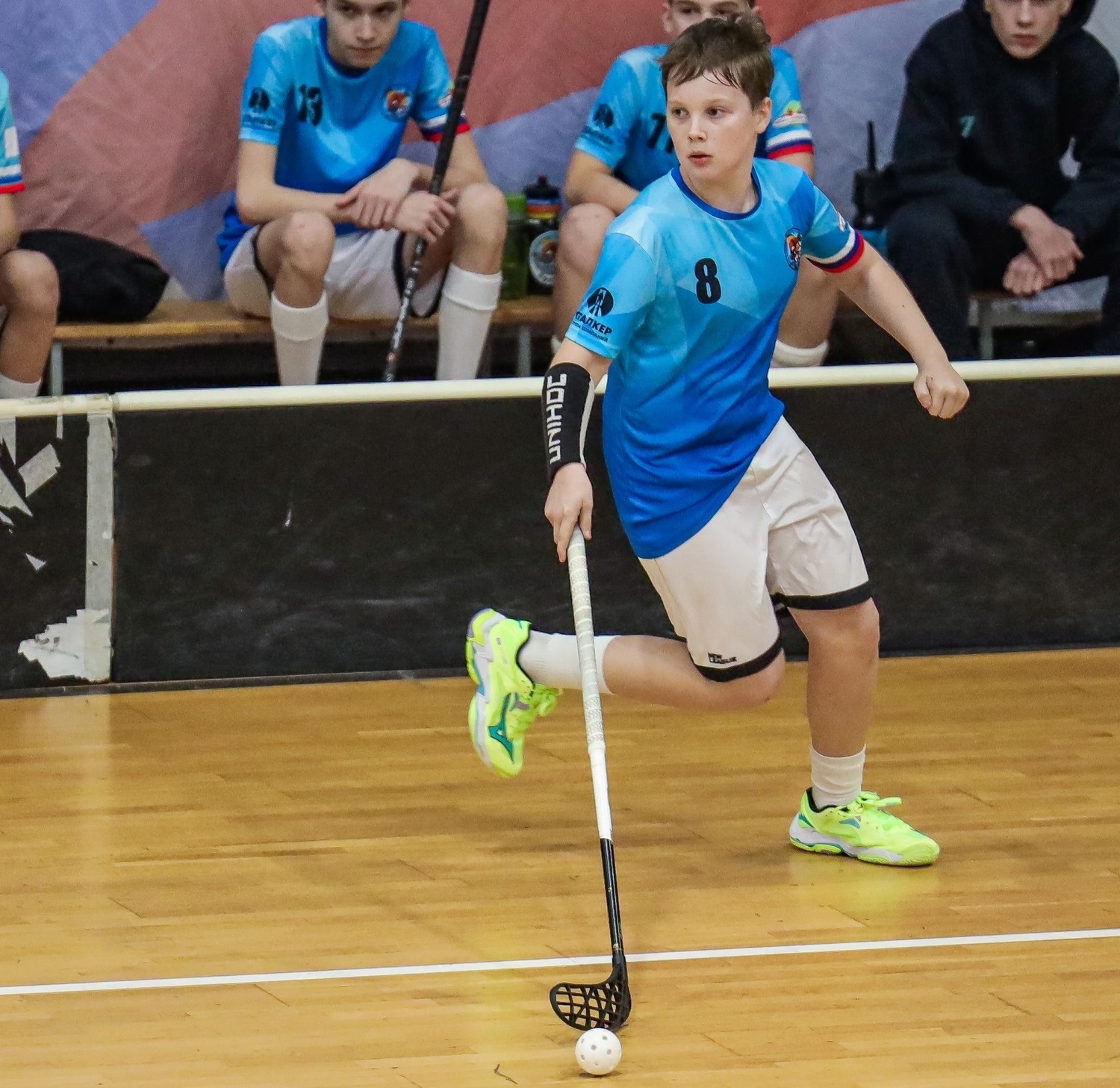 Юный флорболист