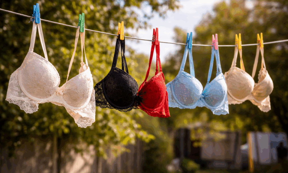Лифчики на веревке