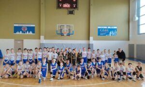 Юные баскетболисты