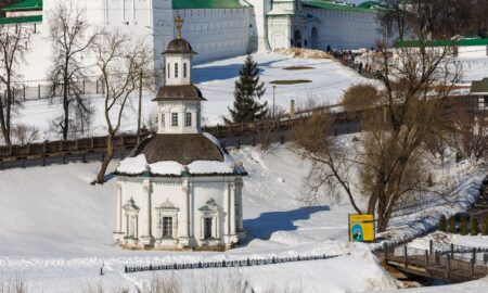 Церкви
