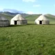 монгольские жилища в степи