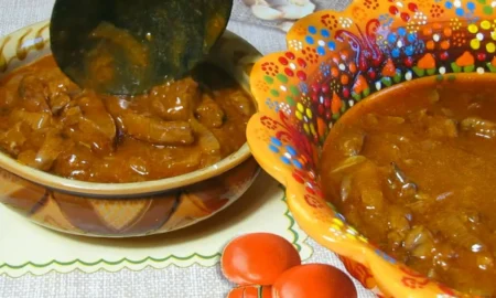 Печень куриная с подливой