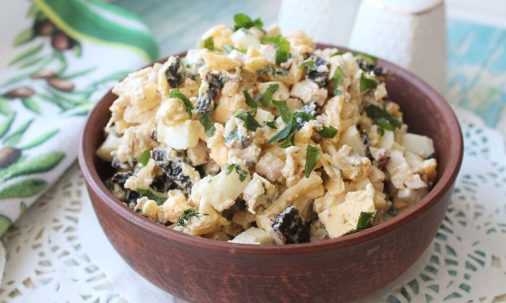 салат Чёрная курица