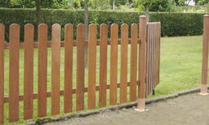 Деревянный забор