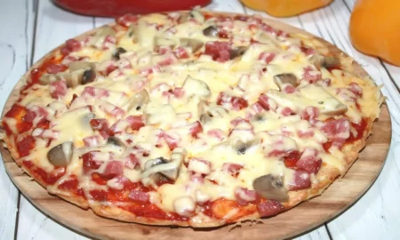 Домашняя пицца на сковороде