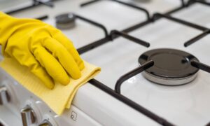 чистка кухонной решётки