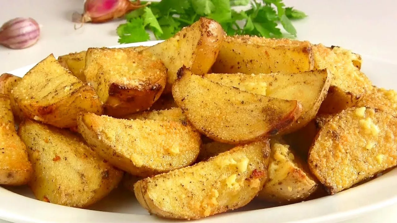 Картошка в духовке запеченная