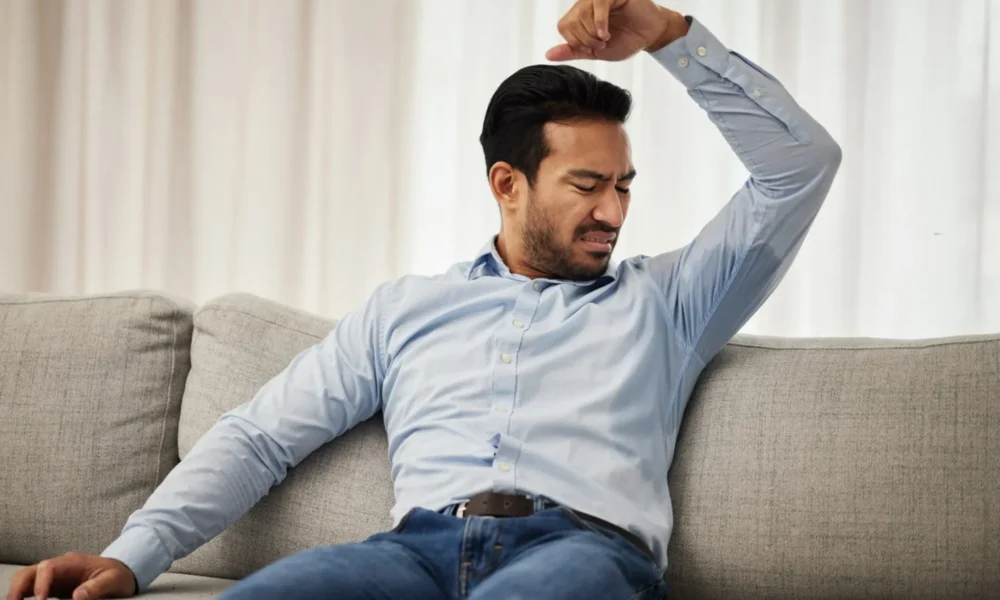 мужчина вспотел