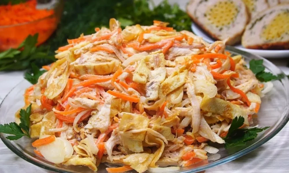 Салат с корейской морковью и курицей