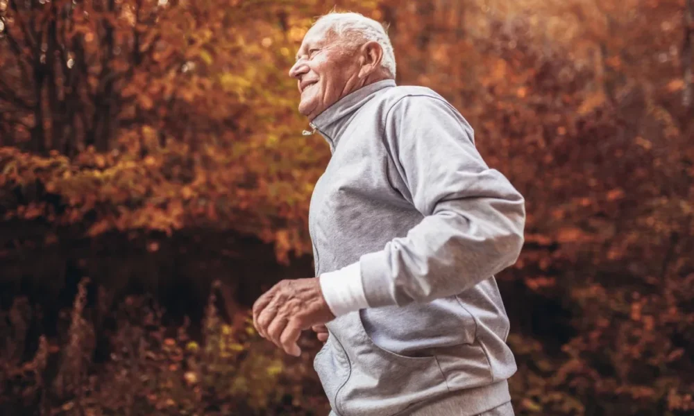 пожилой человек