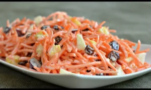 Салат из моркови с изюмом