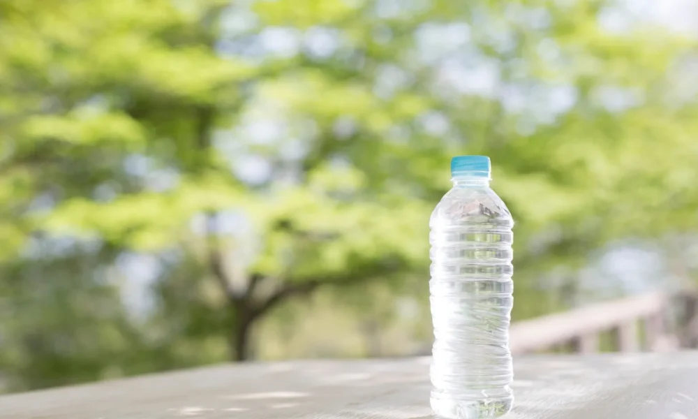 пластиковая бутылка