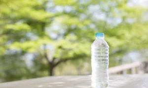 пластиковая бутылка