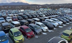 вид на автостоянку