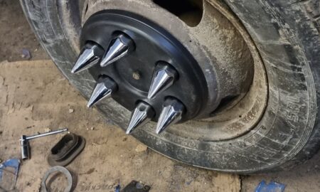 колесо с шипами