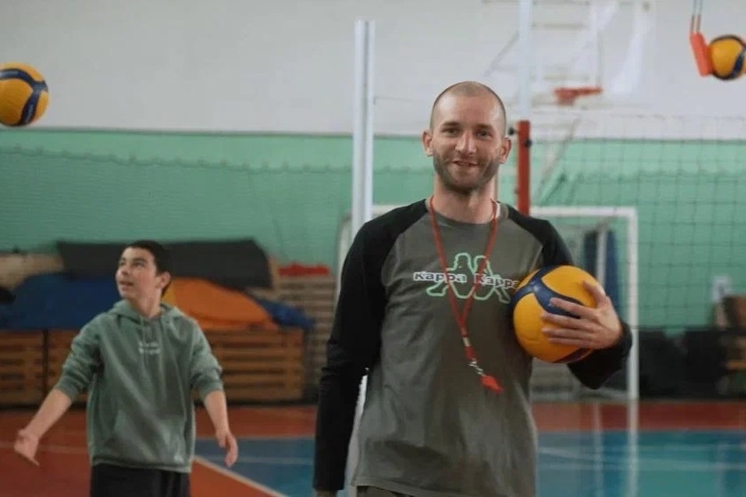 Тренер по волейболу