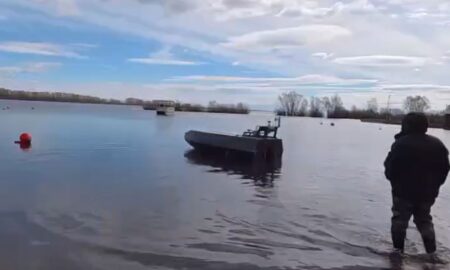 Беспилотный катер в работе