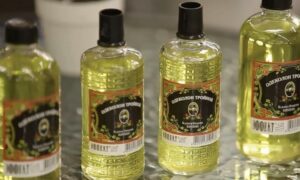 4 флакона с "тройным" одеколоном