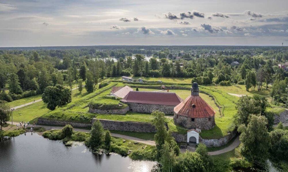 вид на Приозерск с высоты