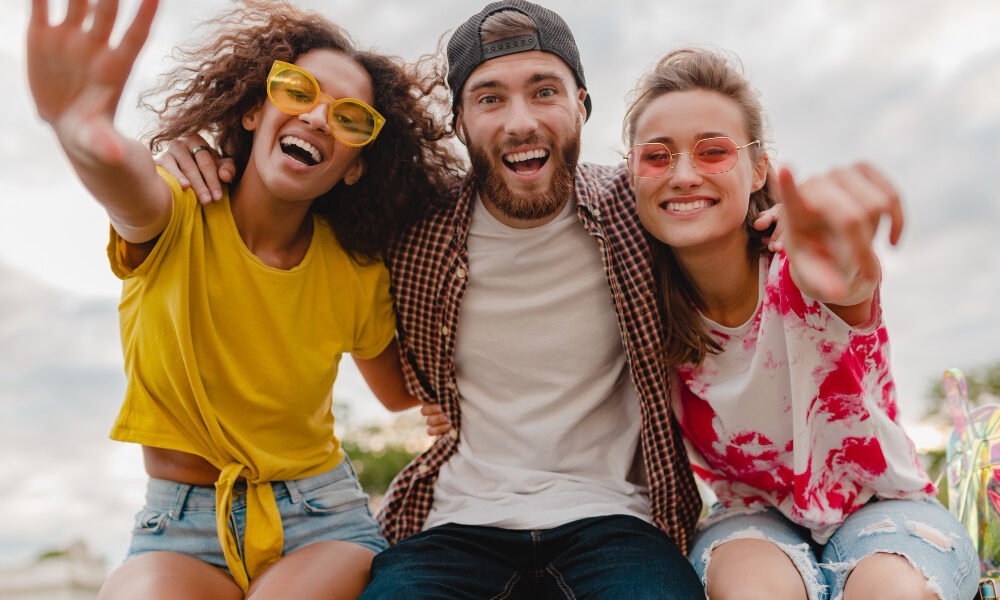 Три счастливых человека.