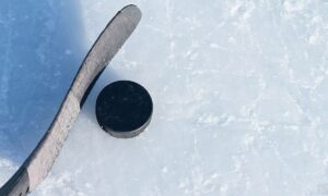 Клюшка с шайбой