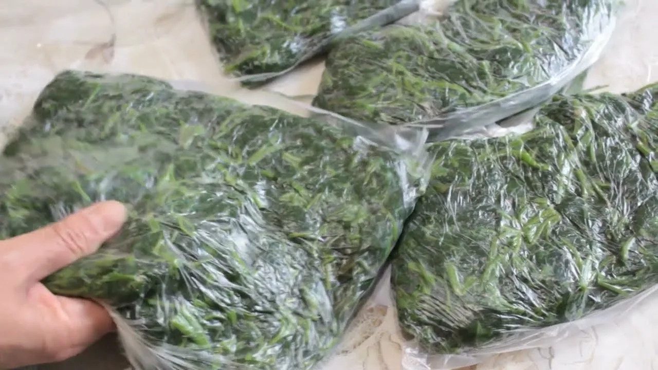 Способ хранения лебеды