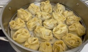 Манты готовятся на пару