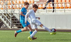 Футбольный матч "Динамо-Электрон"